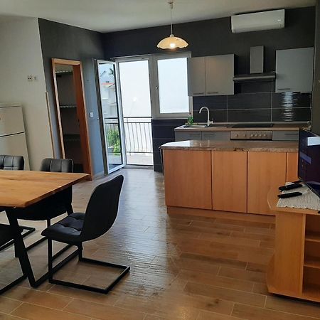 Apartments Tina Omiš Cameră foto